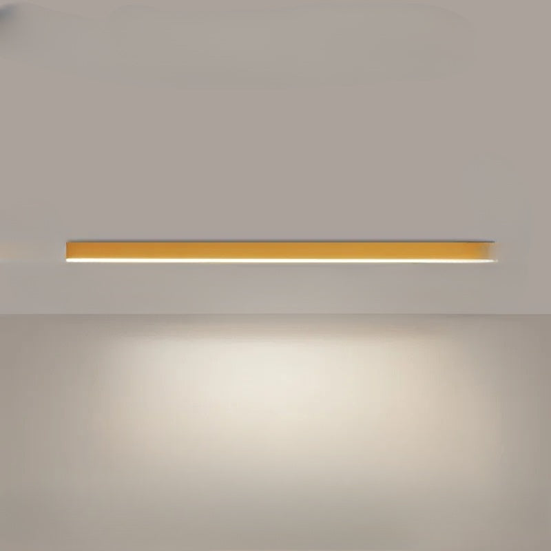 Elegant modern LED taklampa, skandinavisk design, perfekt för vardagsrum och kök.