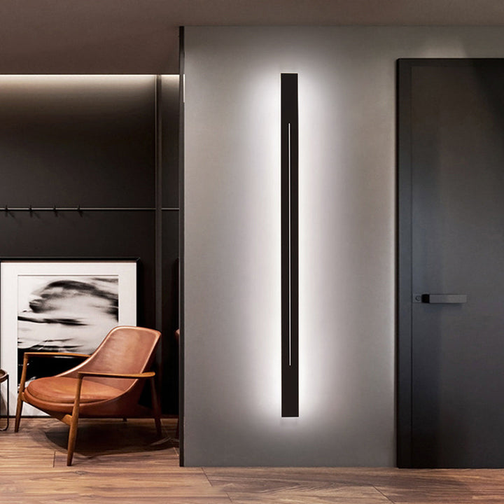Energieffektiv guld LED-vägglampa, stilfull design för modern inomhusbelysning.