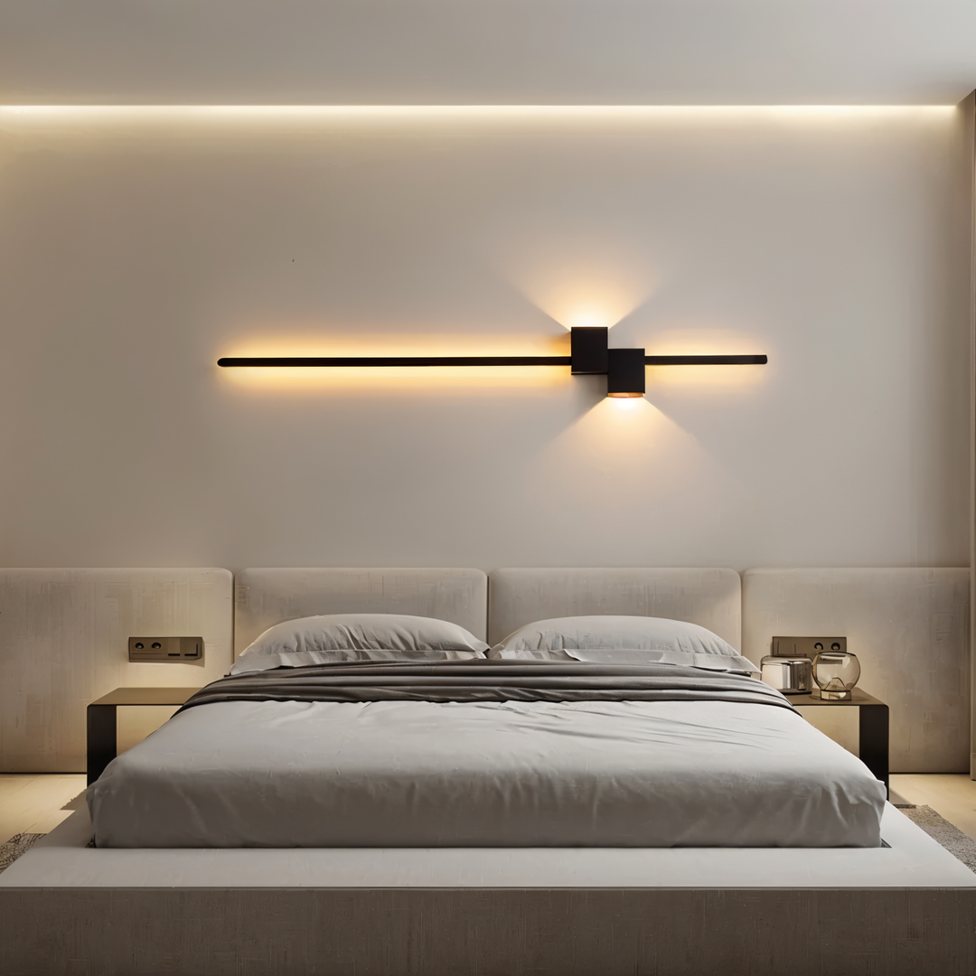 Designlampa: vit minimalistisk LED vägglampa monterad på vägg. Stilren väggdekoration.