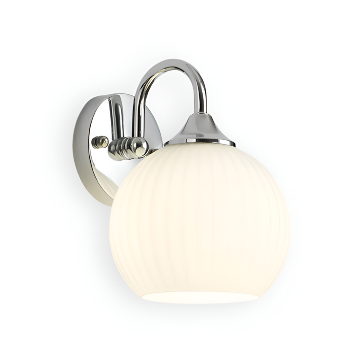 Modern randig vägglampa för behaglig stämningsbelysning med energieffektiva LED-lampor.