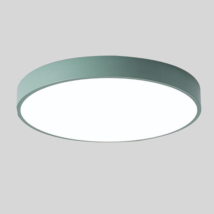 Modern rund taklampa för hall, LED-belysning med ren design. Perfekt interiördetalj.