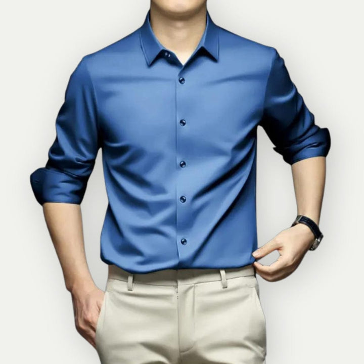 Elegant herrskjorta slim fit. Skrynkelfri design för en stilren look, vardag som formell.