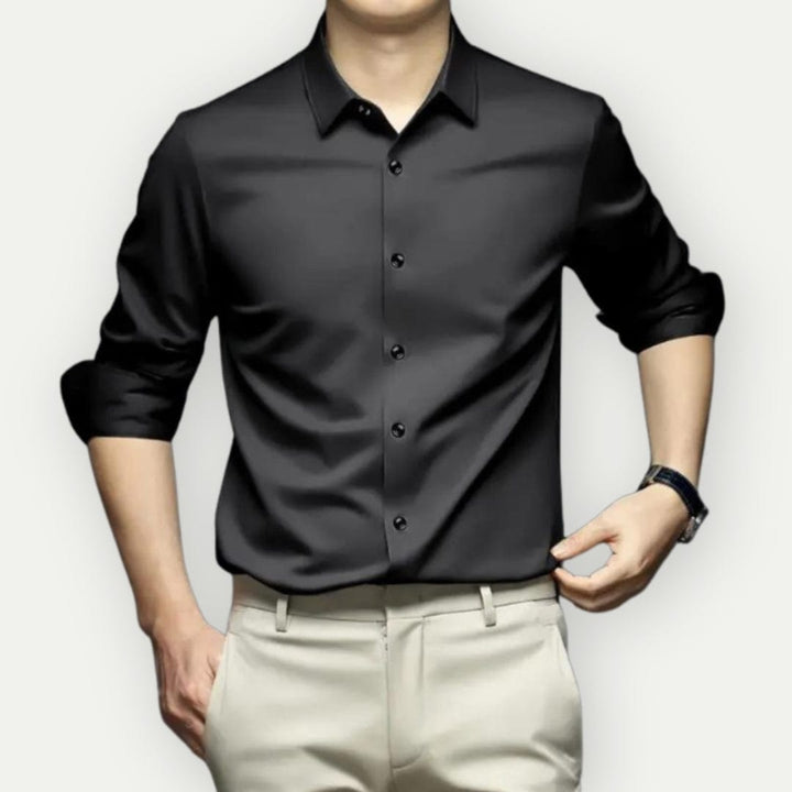 Elegant herrskjorta slim fit. Lättskött & skrynkelfri, perfekt för kontoret.