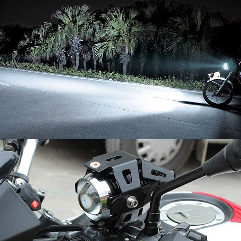 "Motorcykel LED extraljus med dubbelfärgad stråle, kompakt design i gult och vitt, optimal synlighet i alla väder."