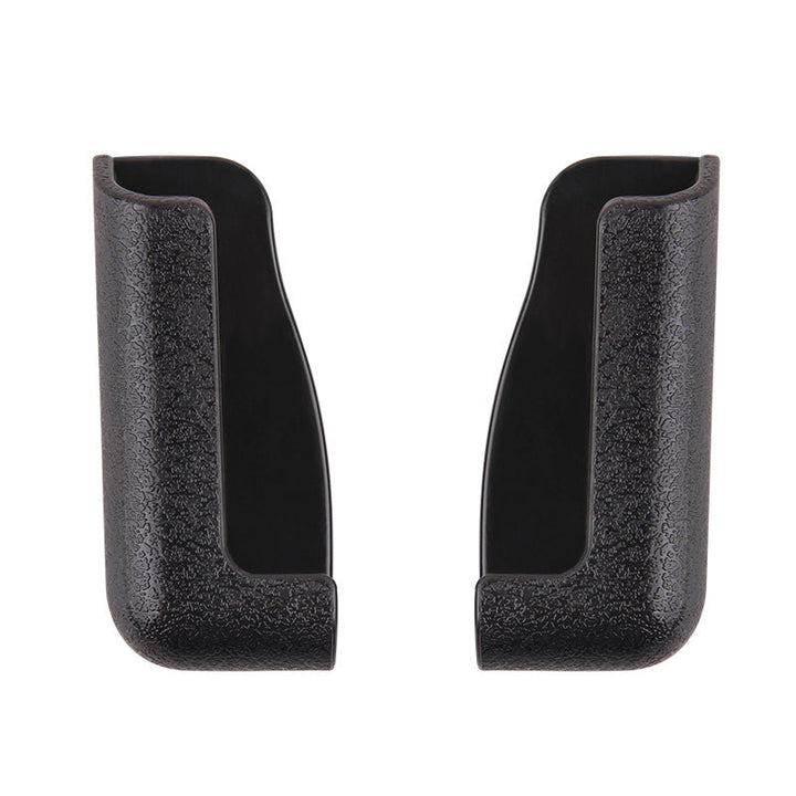 "Multifunktionell telefonfäste i lädertextur, stark adhesive, säker hållning, lämplig för bil, skrivbord, hemmabruk."