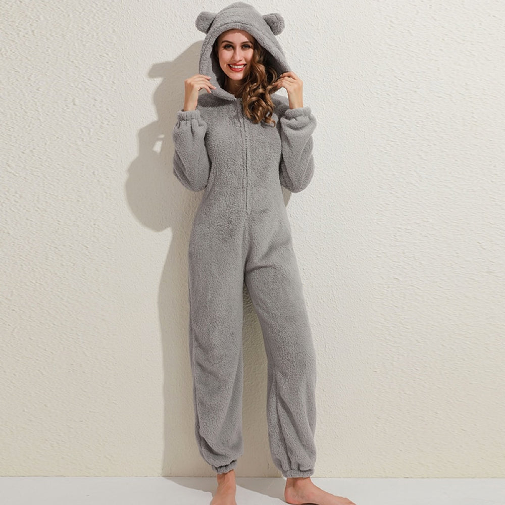 Mjuk dam onesie för avkoppling. Mysig jumpsuit med huva, perfekt för kalla kvällar.