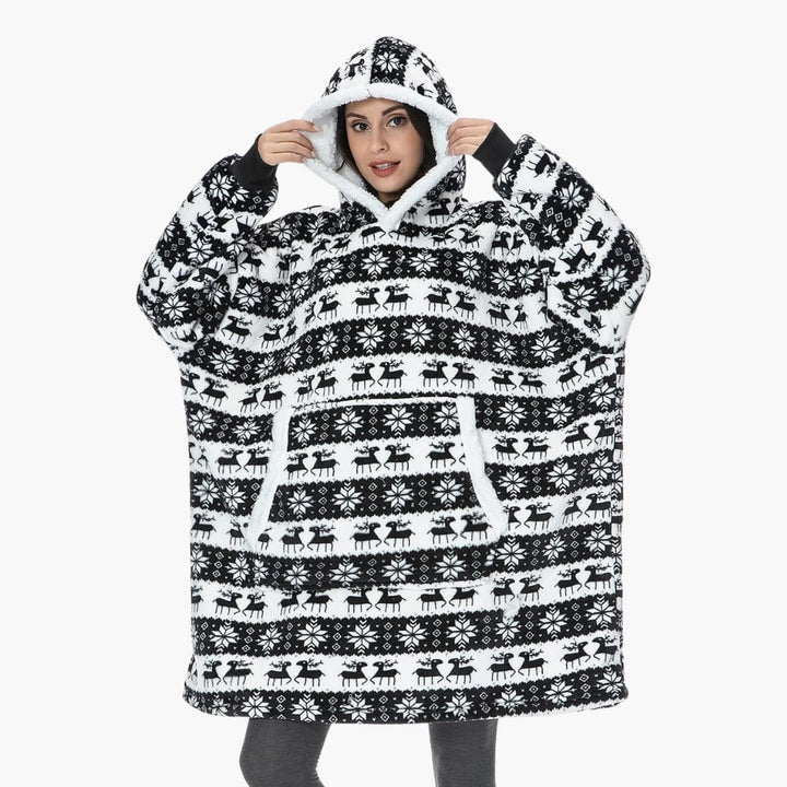 Varm och skön unisex huvtröja i filttyg. Rymlig design med stor huva, perfekt för kalla dagar.
