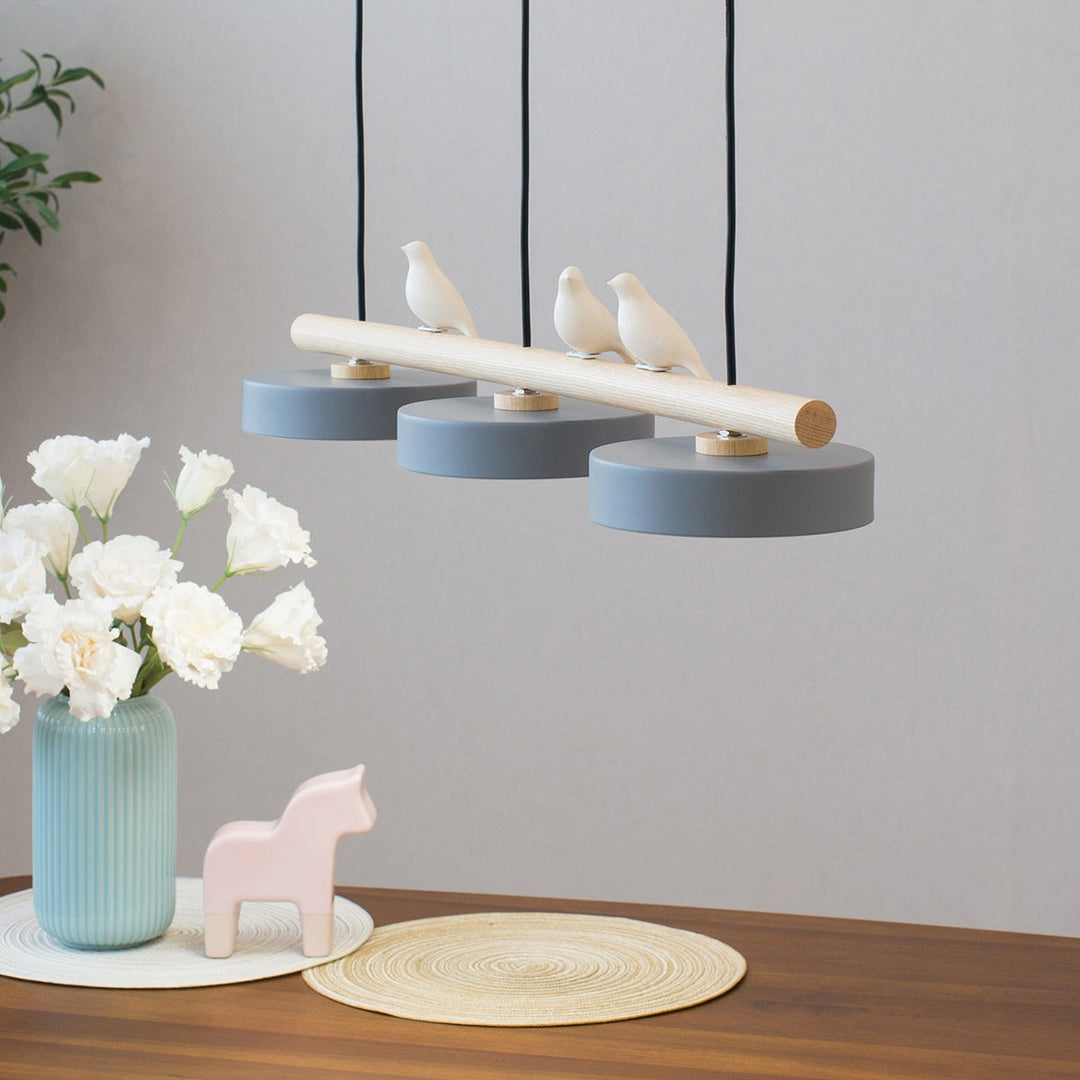 Dimbar naturinspirerad fågel taklampa, LED för mysig heminredning.