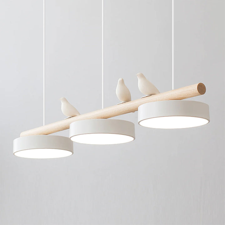 Modern naturinspirerad taklampa, fågelformad designlampa med LED.