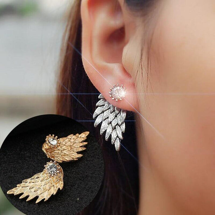 "Änglavinge örhängen med cubic zirconia, elegant design för kvinnor, glittrande smycke perfekt för alla tillfällen."