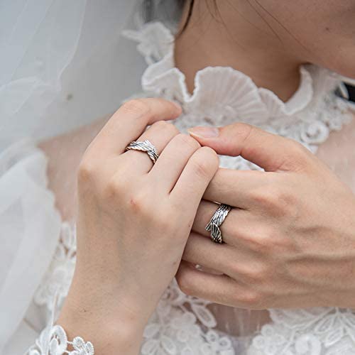 "Änglavinge ring i sterling silver för kvinnor, med detaljerad ängelvingdesign. Perfekt som elegant kvinnlig accessoar."