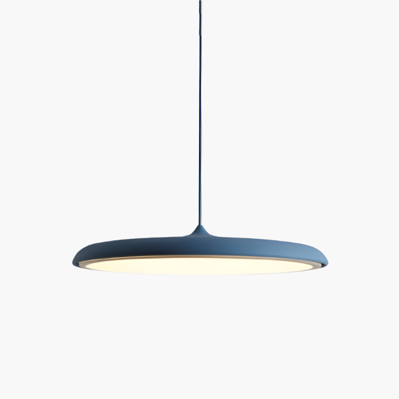 Norden LED pendellampa. Lång, smal design. Skandinavisk och minimalistisk belysning.