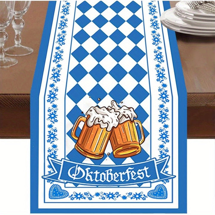 Bayersk bordslöpare i Oktoberfest-stil, med ikoniska blåvita rutor. En fin dukningsdetalj för festen.