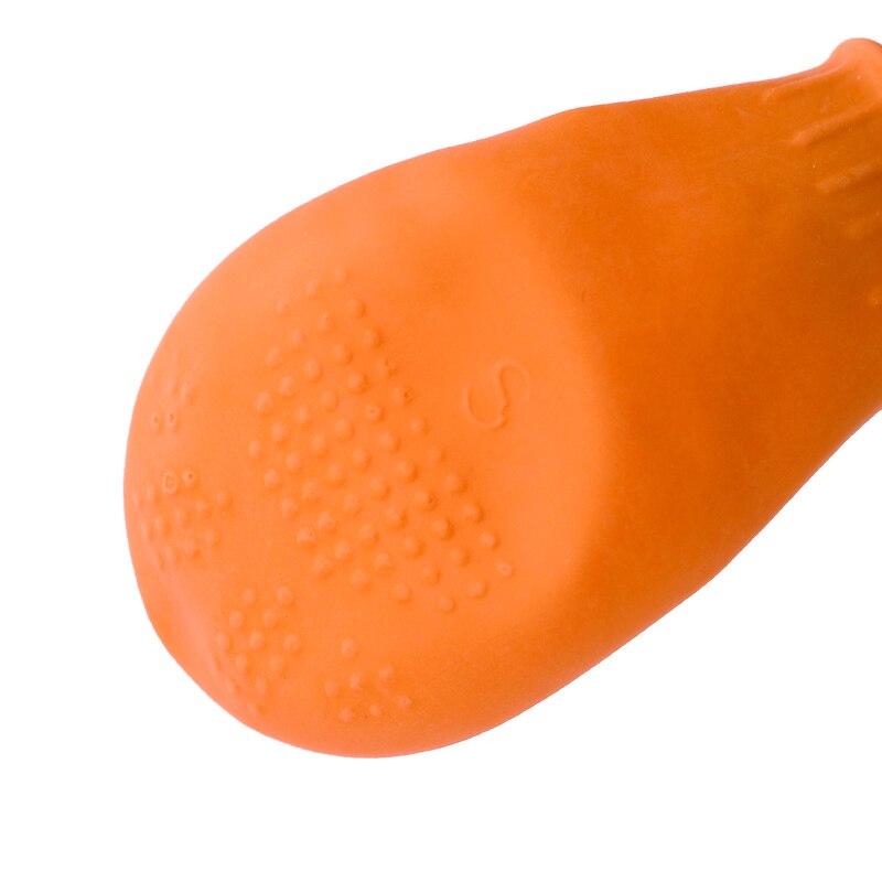 Orange vattentäta hundskor med bra grepp och komfort, perfekt för alla väder och hundpromenader, syns på tassar.