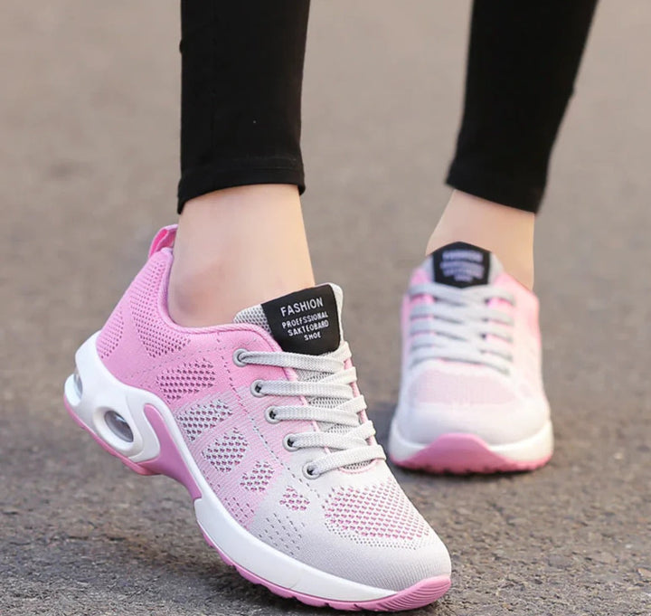 Stilrena ortopediska damskor i mjukt material, ger utmärkt komfort och stöd. Ergonomiska sneakers.