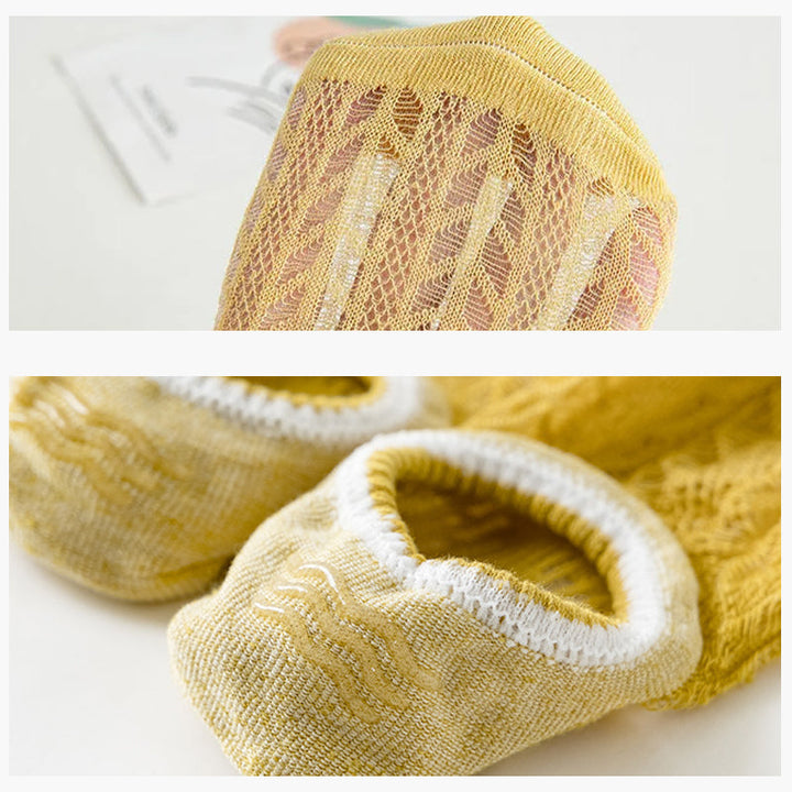 "Osynliga damstrumpor med ihålig meshdesign; lätt tyg, strechigt; finns i flera färger för alla tillfällen."