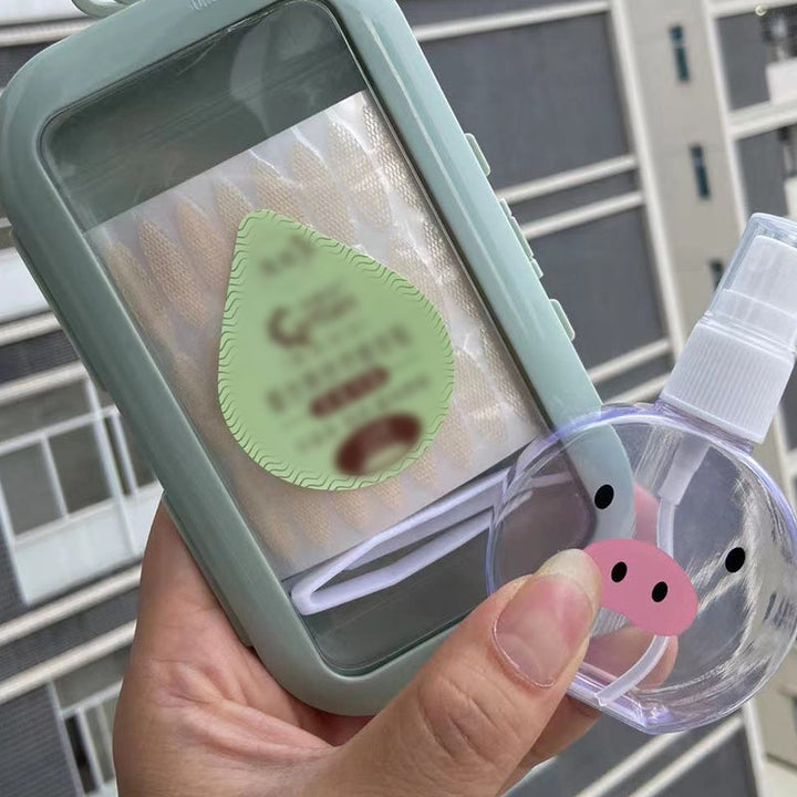 "Osynliga dubbla ögonlocksremsor lyfter ögonlocken med diskret och transparent design för naturlig och ungdomlig look."