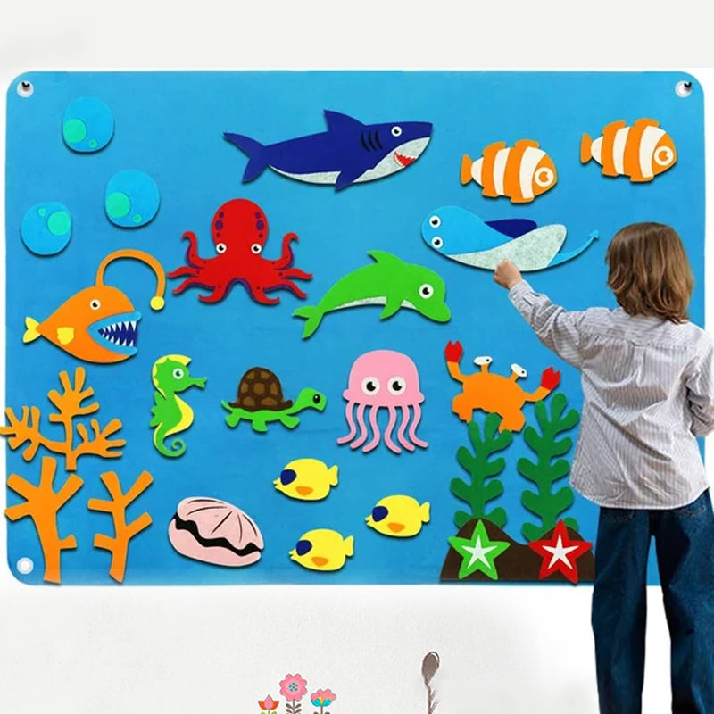 Pedagogisk flanellbräda med färgglada filtbitar för barn, perfekt för kreativ berättelseskaping och fantasifull lek.