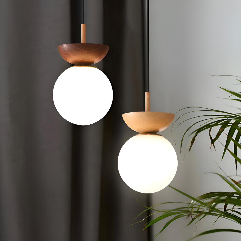 Perle LED-taklampa över matbord. Japansk design och energieffektiv belysning för hemmet.