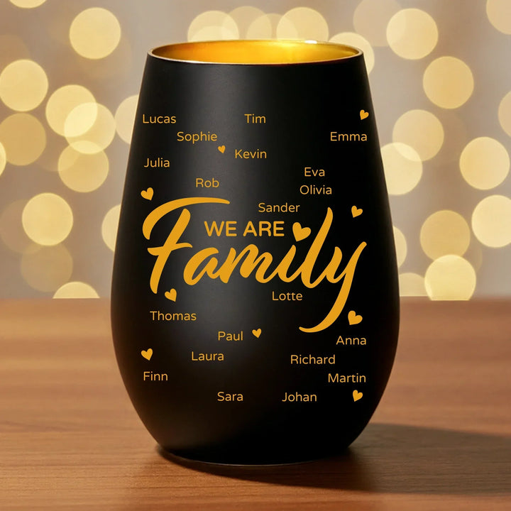 Personlig lykta i trä med graverat familjenamn. Idealisk julklapp, födelsedagspresent och heminredning.
