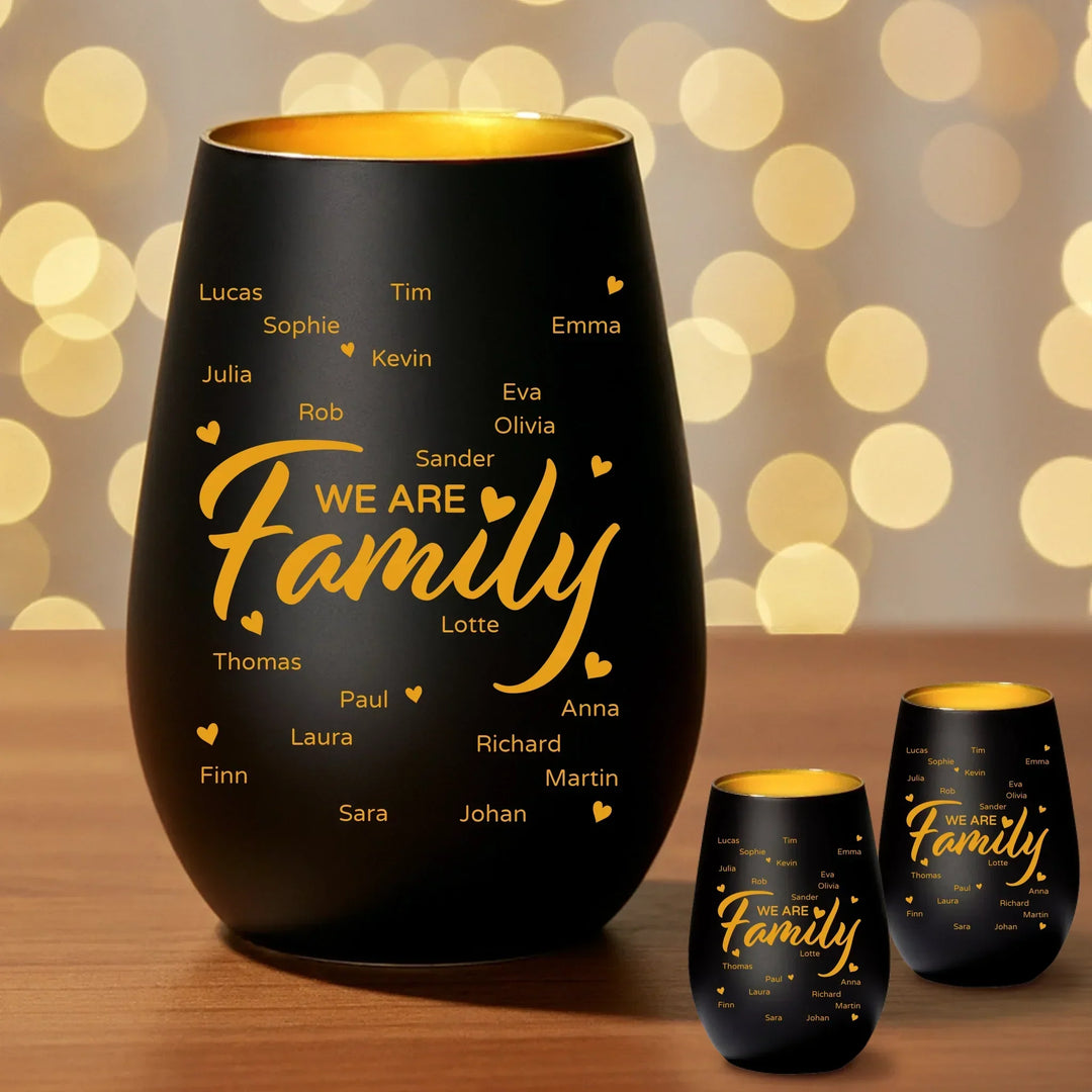 Vacker trälykta med egen gravyr för familjen. Skapar mysig atmosfär, perfekt som julklapp eller present.
