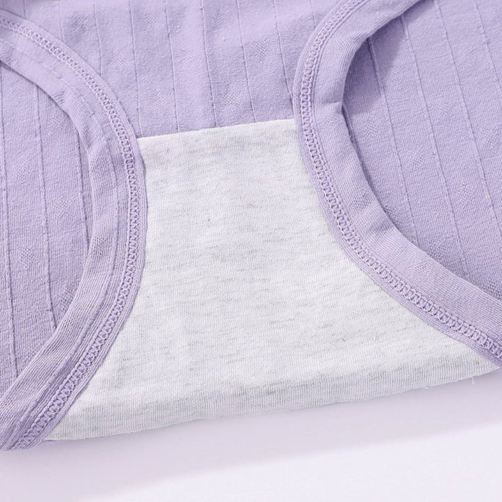 "Plus size högmidjade bomullstrosor i mörklila med elastiskt midjeband, komfortabel passform och mjukt material."