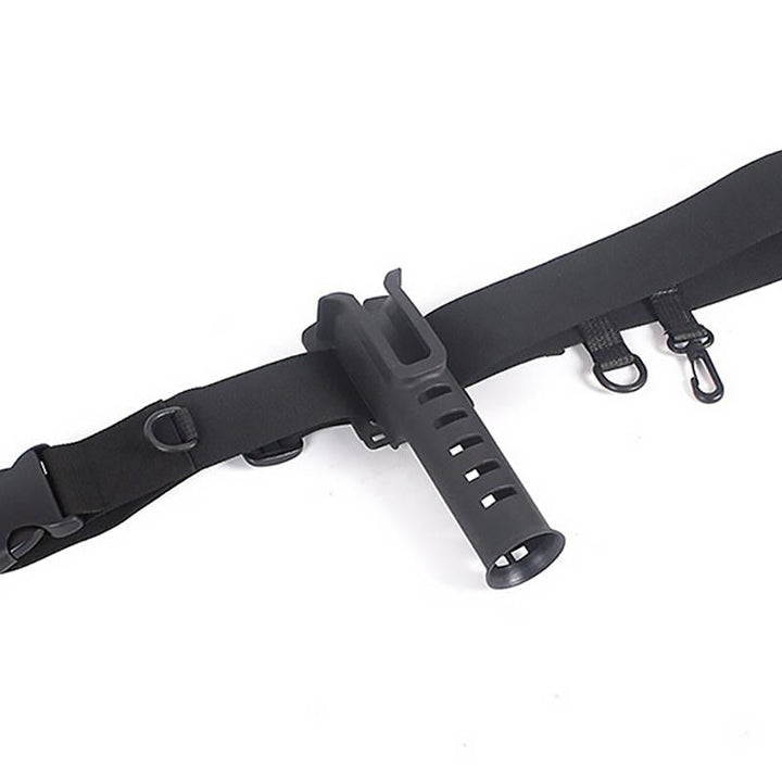 "Portabel fiskespöhållare i svart, grön och kaki med bältesfäste, gör fisket smidigare och mer bekvämt."