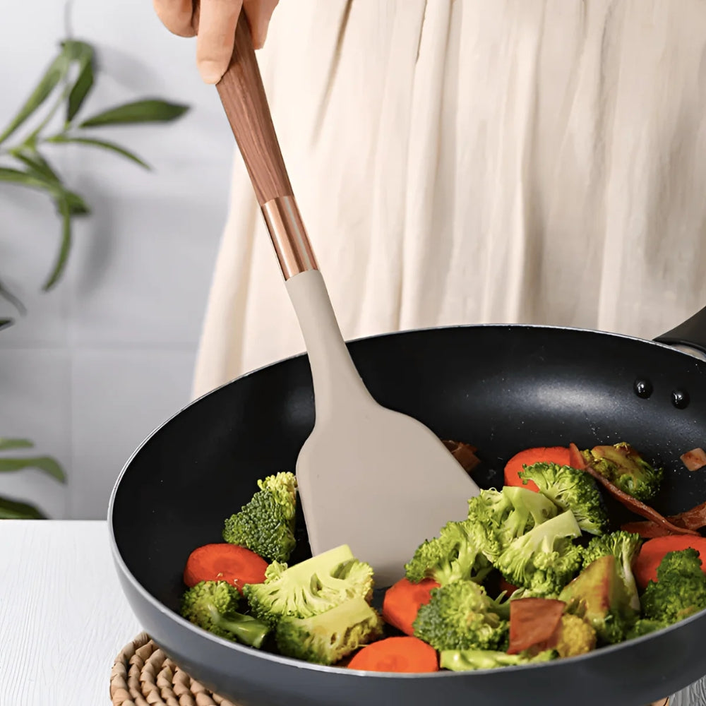 Modern design: 10-delars premium köksredskapsset i silikon. Värmetåligt, non-stick och hållbart för matlagning.
