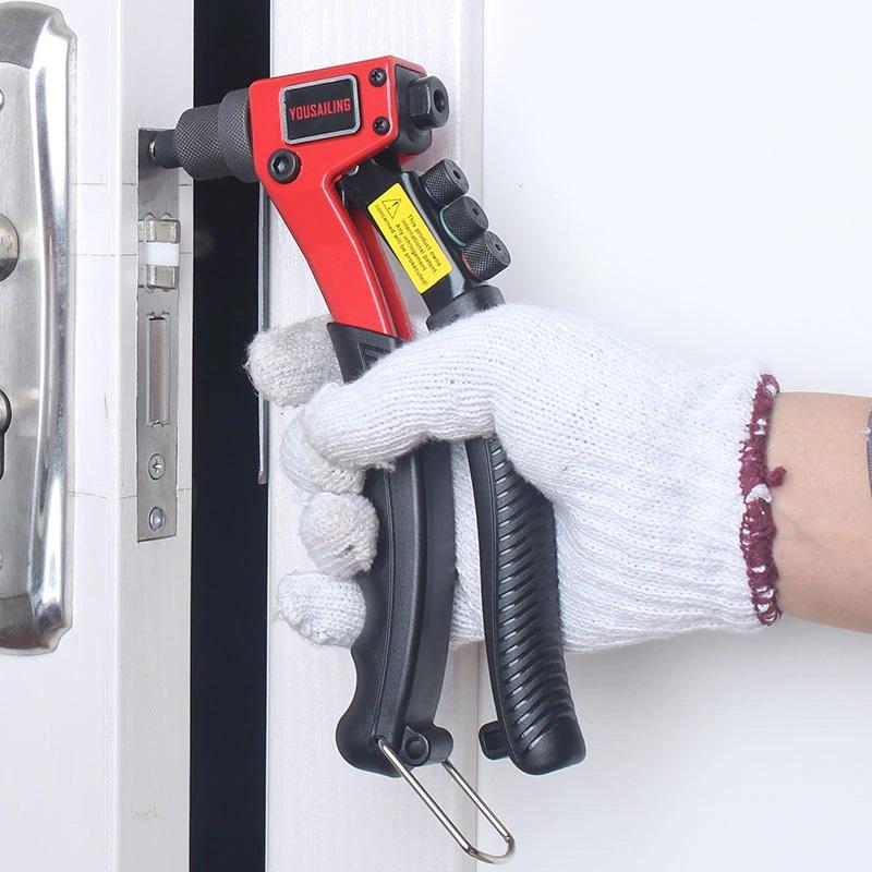 "Premium automatisk nitverktygssats i svart stål, ergonomiska handtag, perfekt för bilpaneler och möbler."