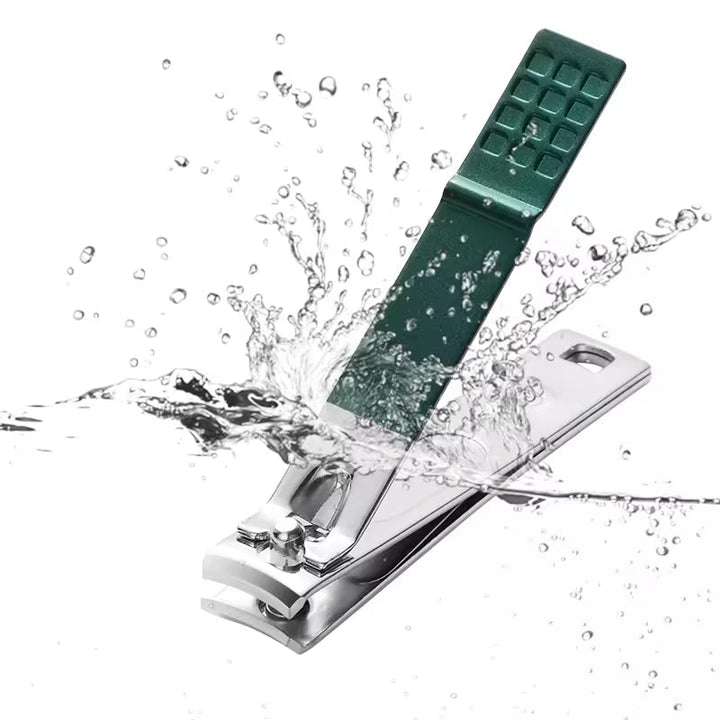 Professionell nagelklippare i rostfritt stål med ergonomiskt handtag och slimmad design för enkel och säker manikyr.