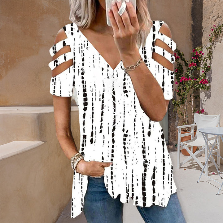 "Randig t-shirt för dam med V-ringad och kall axel, eleganta ränder, casual stil, polyester, avslappnad passform"