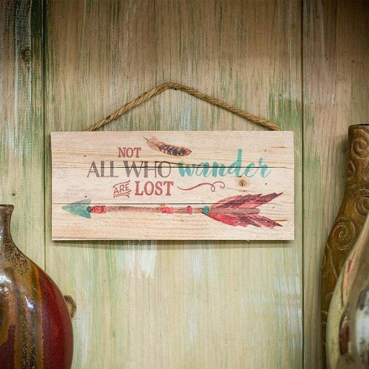 "Rektangulärt dekorativt trähänge, lämpligt för dörrar och fönster, elegant design med hållbart trämaterial."