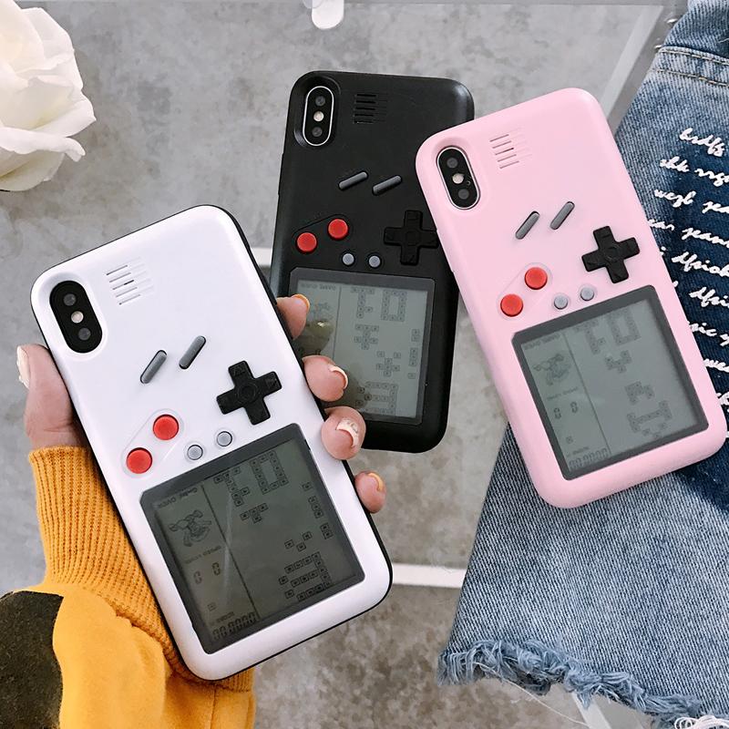 "Retro Gaming iPhone-fodral med Game Boy-design, inkluderar 36 nostalgiska spel, idealiskt för spelentusiaster."