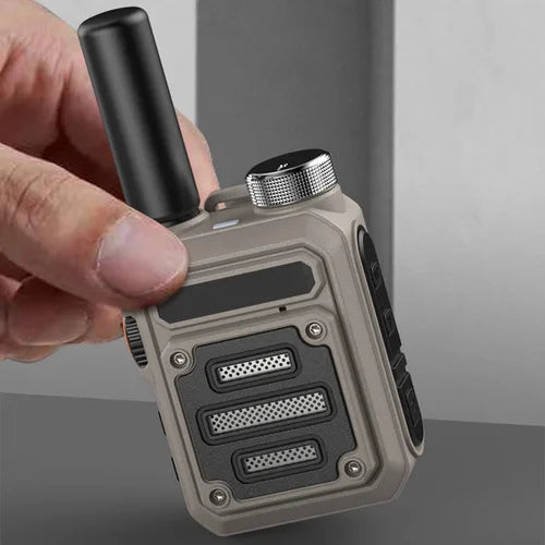 StormTalk walkie-talkie, robust och vattentät, viktig överlevnadsutrustning för säkra äventyr i vildmarken.