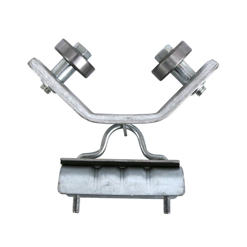 "Robust vinkeljärnspår för lyftsystem, remskiva i galvaniserat järn, passar kabelrörelse på kranar, mångsidig och hållbar."