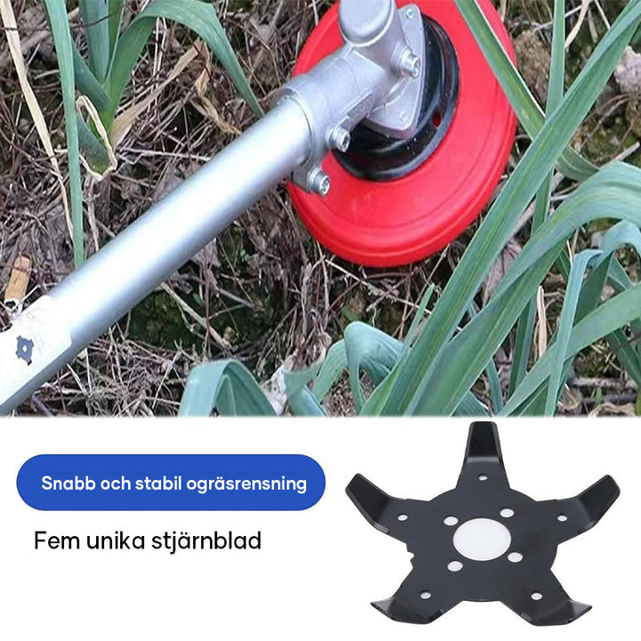 Röd multifunktionell ogrässkiva i stål och plast för trädgårdsarbete, med stjärnformat blad på grön bakgrund.