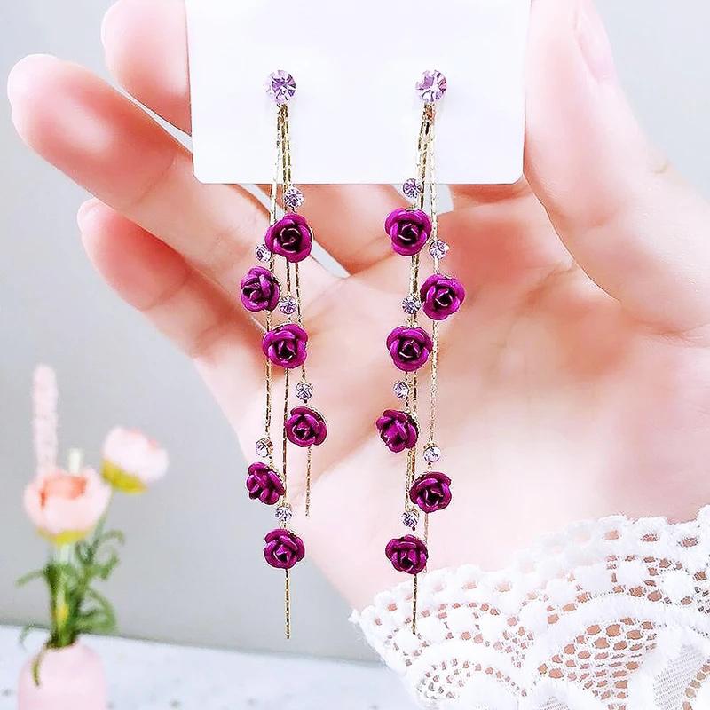 Romantiska ros örhängen i röd och lila, 8.5 cm, kvinnors accessoar, elegant blommotiv för vardag och fest.