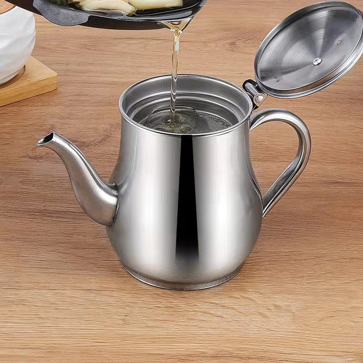 "Rostfri oljelektron i silver, multifunktionellt kökshjälpmedel med finmaskigt filter och ergonomiskt handtag."