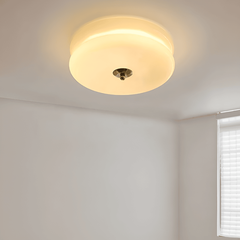 Ytmonterad rund LED-taklampa BauhausGleam. Modern inomhusbelysning för sovrum och vardagsrum.