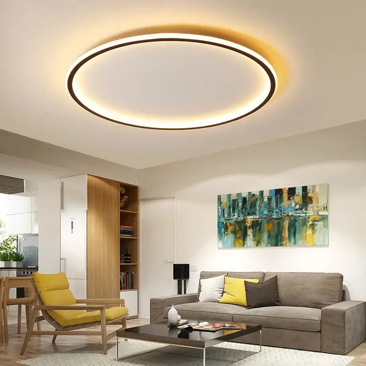 Modern skandinavisk design taklampa, rund LED med jämn ljusspridning.
