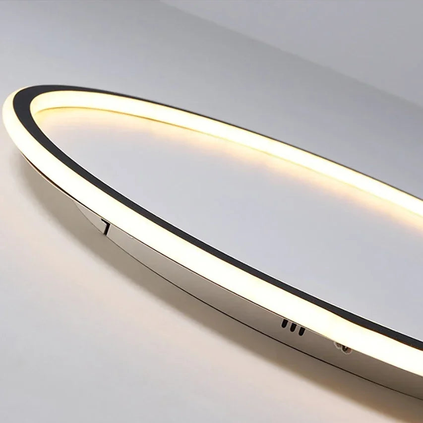 Energisnål rund LED taklampa, dimbar för flexibel ljusstyrka i hemmet.