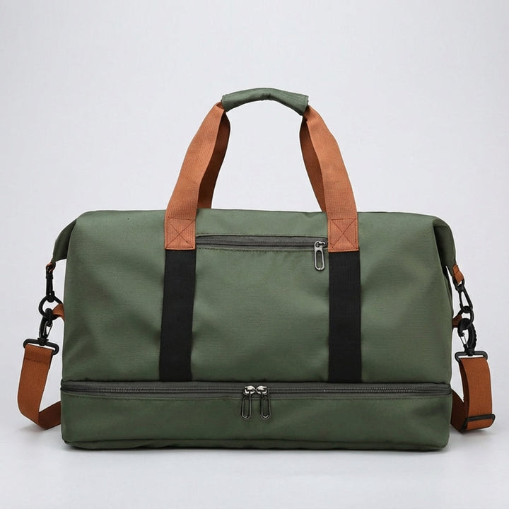 Praktisk Voyantu sport- & resväska med flera separata fack för enkel packning. Slitstark unisex design.
