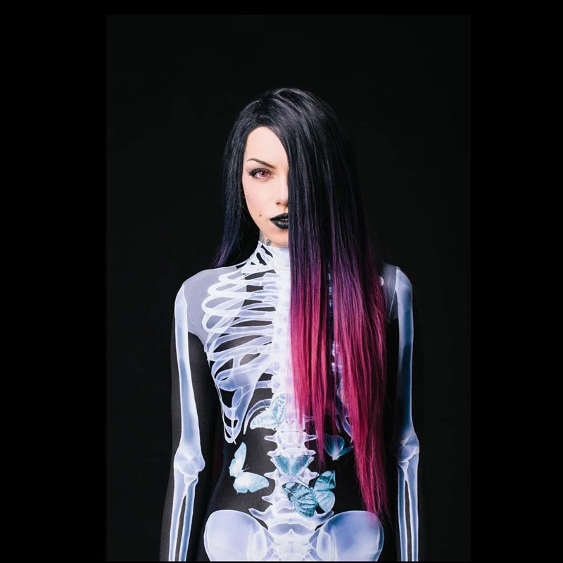 "Sexig dam Halloween bodysuit med dödskalletryck och figurnära passform, reaktiv i UV-ljus, bekvämt lycratyg."