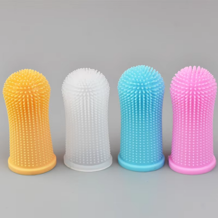 Innovativ finger tandborste i silikon för optimal djurvård. Förbättrar munhygien för hundar och katter.