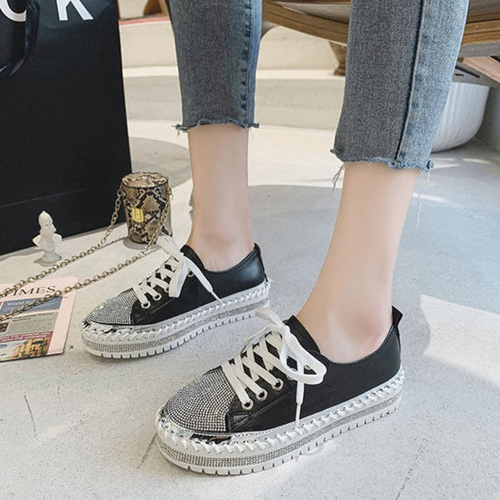 "Silvriga dam XO diamant sneakers med paljetter, glänsande design och EVA innersula för stil och komfort."