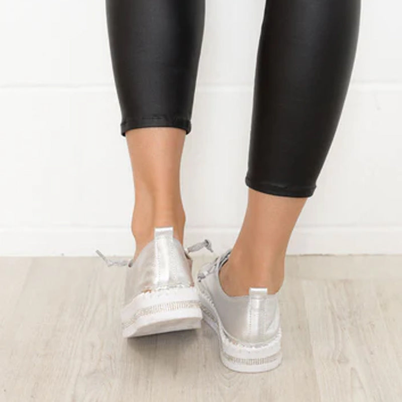 "Silvriga dam XO diamant sneakers med paljetter, glänsande design och EVA innersula för stil och komfort."