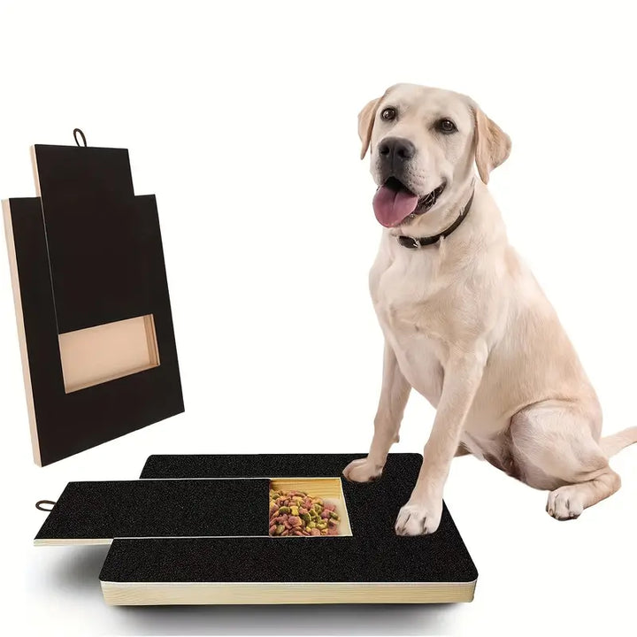 Elegant självslipande klösbräda i bambu för hund. Designad för effektiv och skonsam klovård och kloslipning.