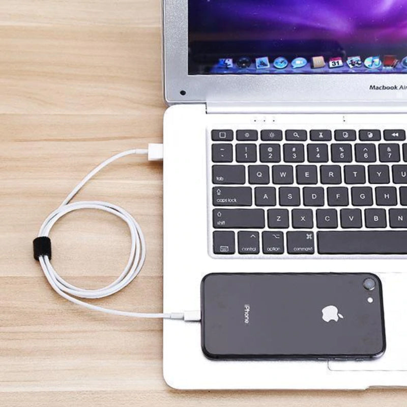 "Självhäftande nylon kablageband i olika färger för kabelhantering och organisering i hem och kontor, justerbar längd."