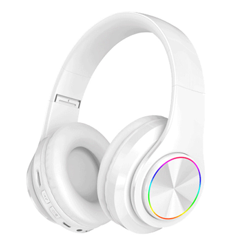 "Självlysande Bluetooth hörlurar med konstläderkåpor, avancerad brusreducering, ergonomisk design; svart och röd färg."