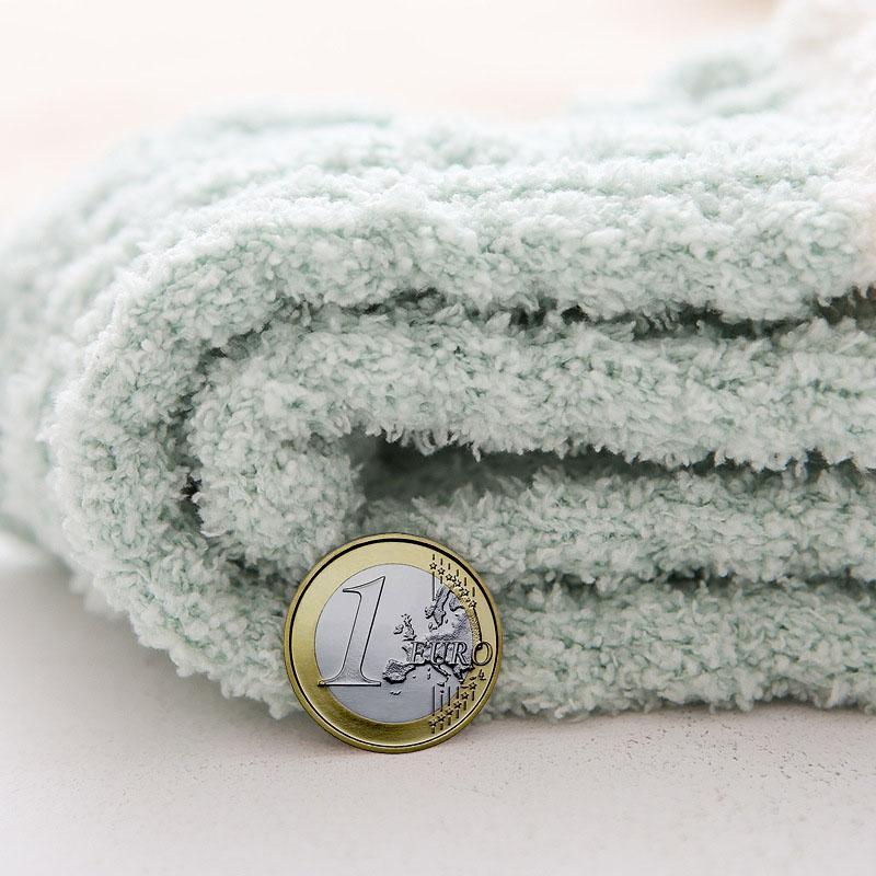 "Självvärmande damtermostrumpor med fleece, elegant design, finns i vit, grön, rosa, lila, blå, grå, brun."